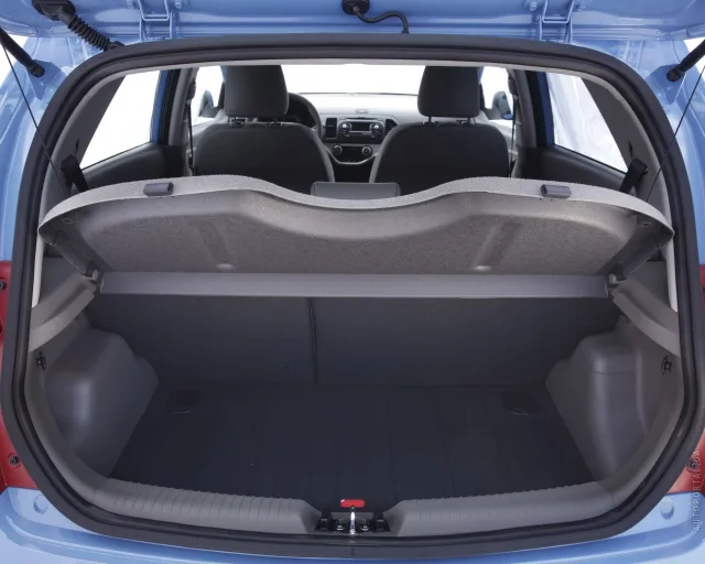 KIA Picanto 2011 хетчбек — 17