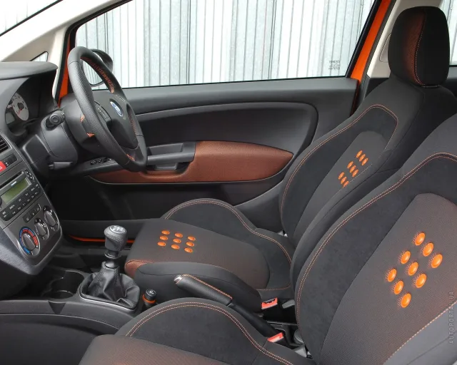 Fiat Grande Punto 5dr hatchback — 2
