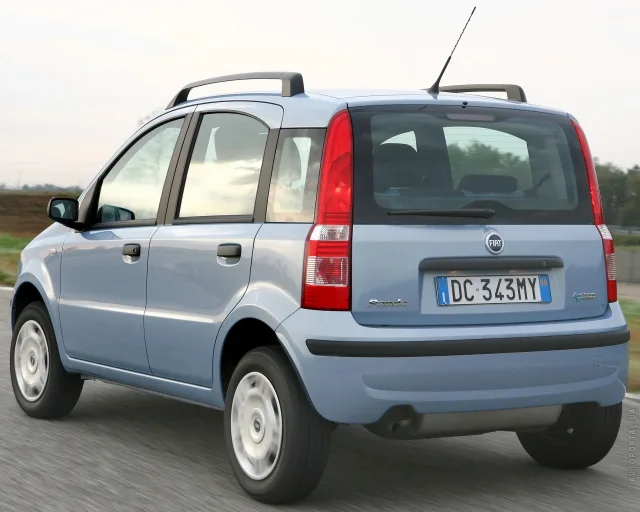 Fiat Panda 1.2 AT Dinamic — 17