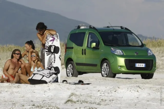Fiat Qubo універсал — 12