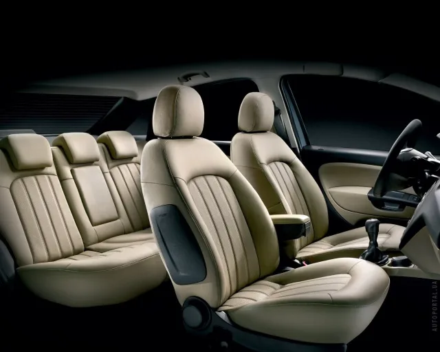 Fiat Linea седан — 2