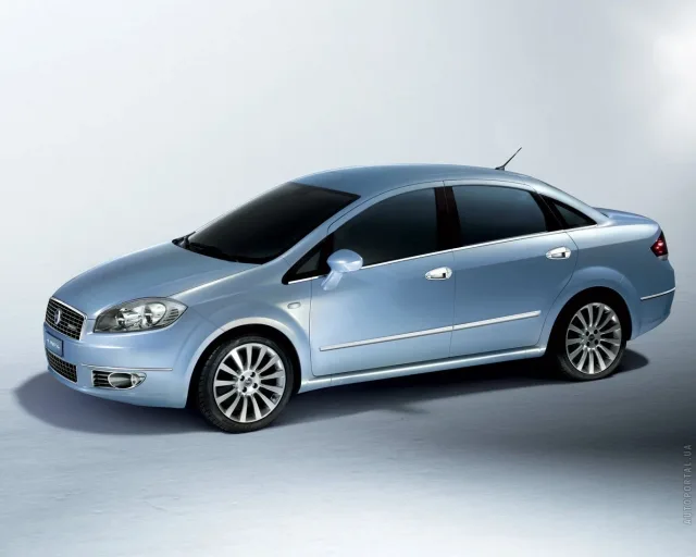 Fiat Linea седан — 7