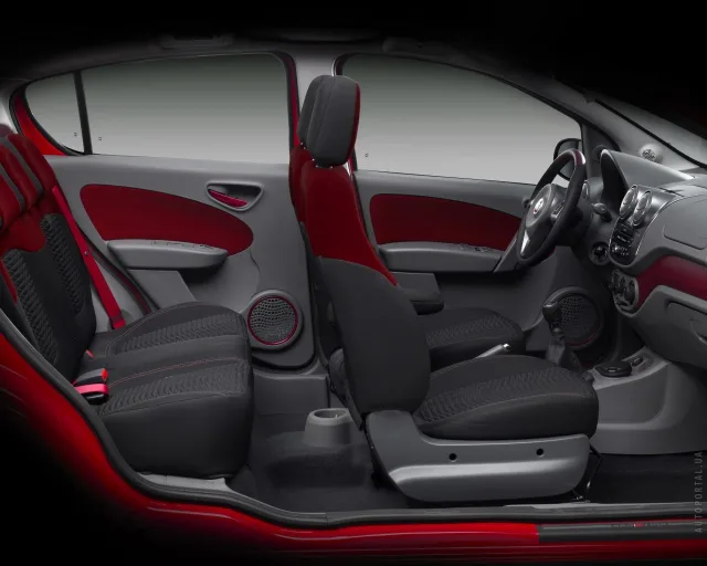 Fiat Palio 5-дверний хетчбек — 24