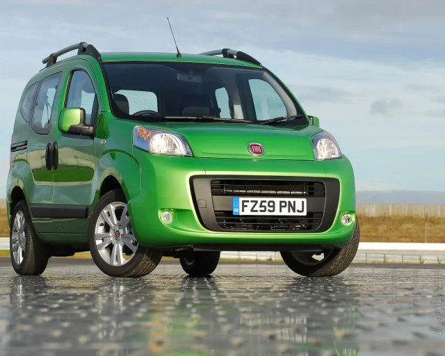 Fiat Qubo універсал — 11