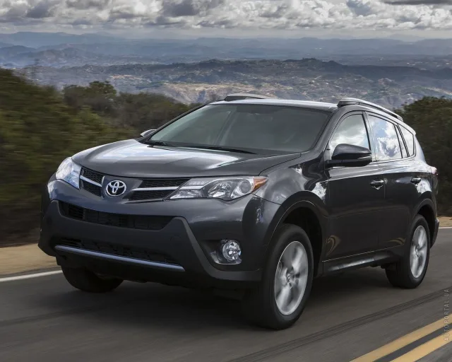 Toyota RAV4 2012 crossover — 17