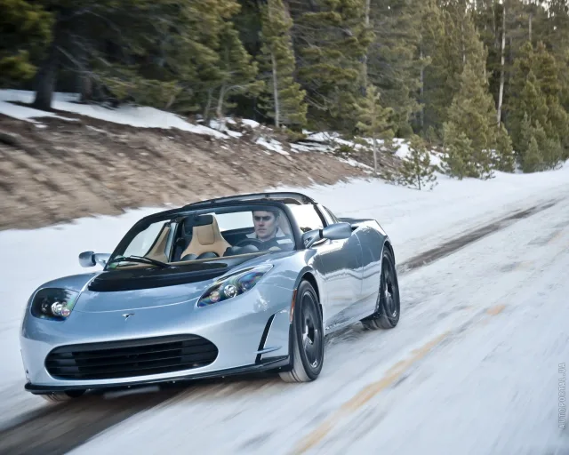 Tesla Roadster — 5