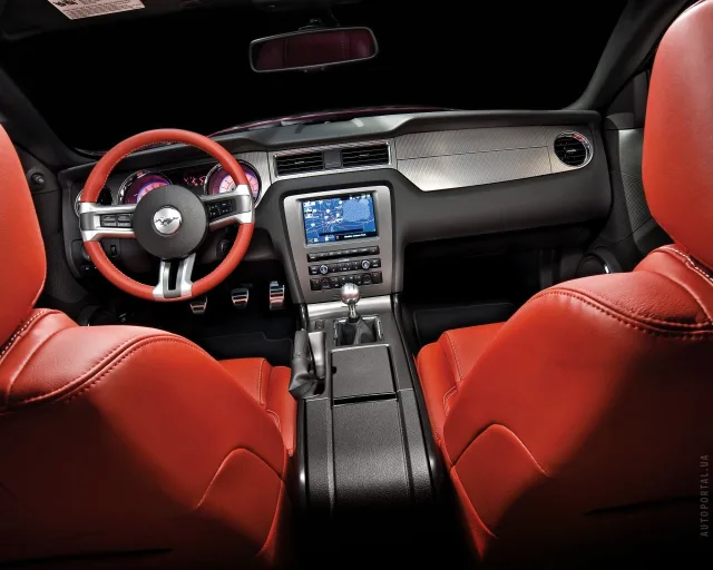 Ford Mustang 4.6 AT — 5