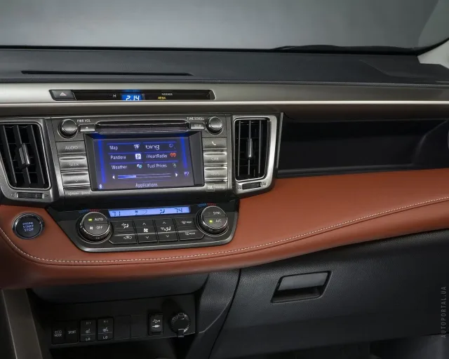 Toyota RAV4 2012 crossover — 3