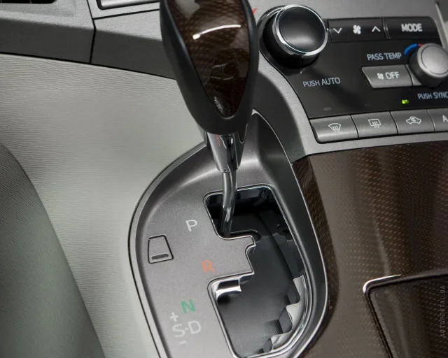 Toyota Venza 2008 crossover — 9