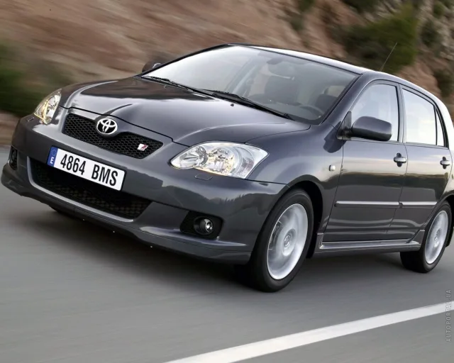 Toyota Corolla 2000 (Тойота Королла) хэтчбек — 24
