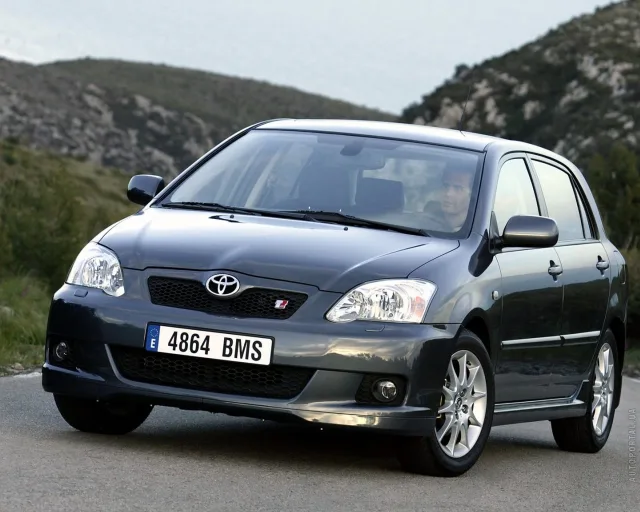 Toyota Corolla 2000 (Тойота Королла) хэтчбек — 21