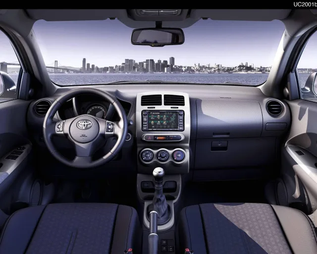 Toyota Urban Cruiser crossover — 8