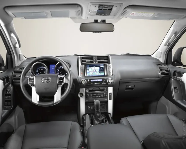 Toyota Land Cruiser Prado 2010 позашляховик — 2