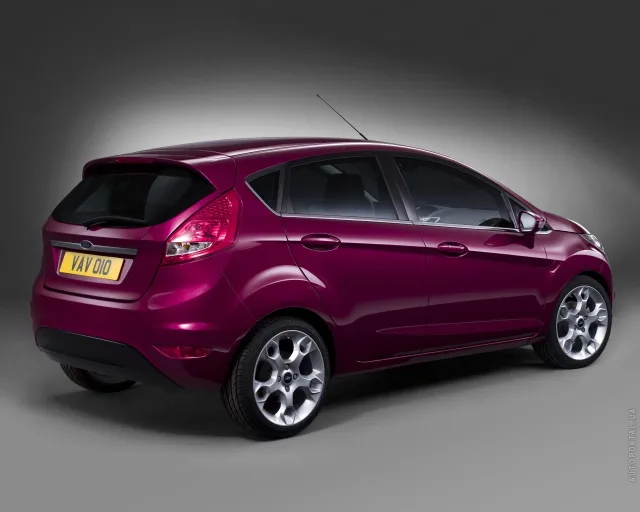 Ford Fiesta 2008 хетчбек — 14