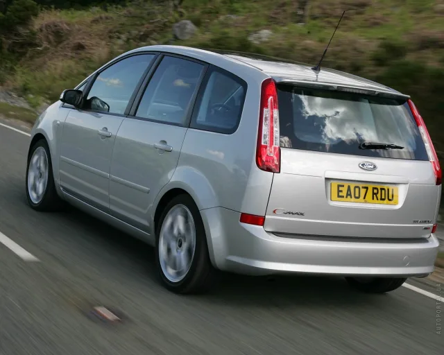 Ford C-MAX 2.0 MT Titanium — 6