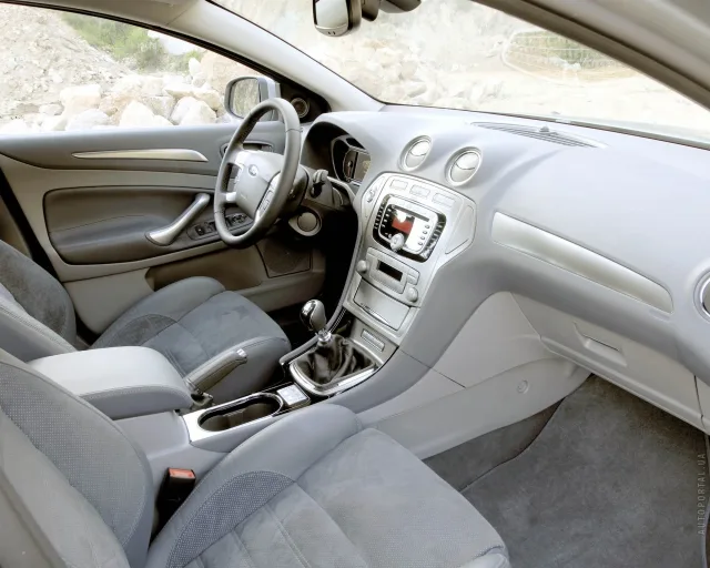 Ford Mondeo 2007 (Форд Мондео) хэтчбек — 2