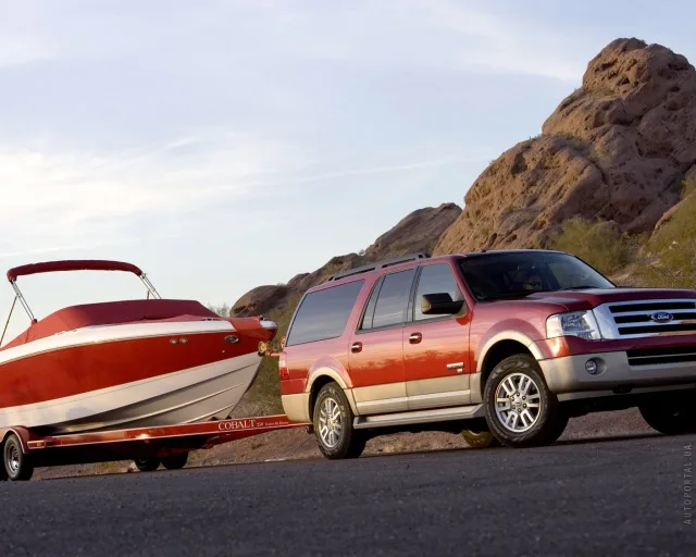 Ford Expedition позашляховик — 25