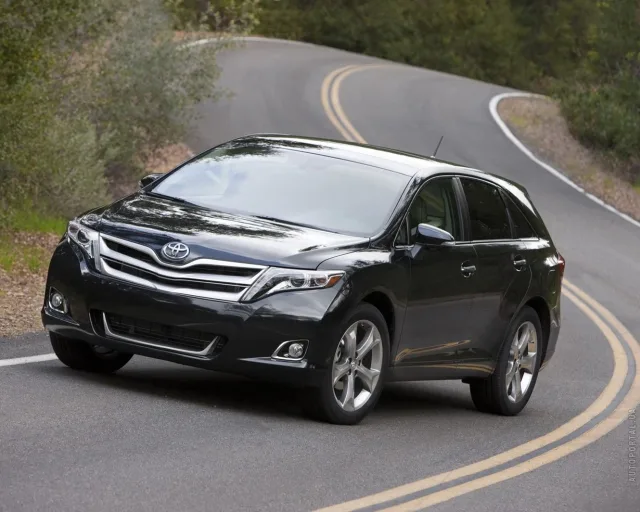 Toyota Venza 2.7 AT Premium 4WD — 15
