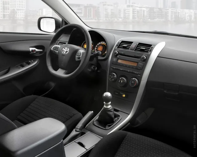 Toyota Corolla 1.6 AT Sol — 3