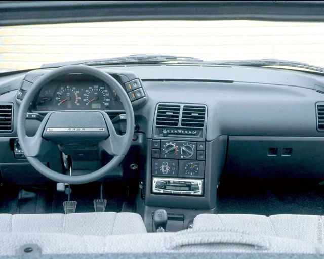 Lada 2111 1.6i U — 3