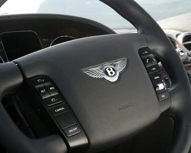 Bentley Continental GT 6.0 AT — 6