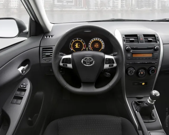 Toyota Corolla 1.6 AT Sol — 2