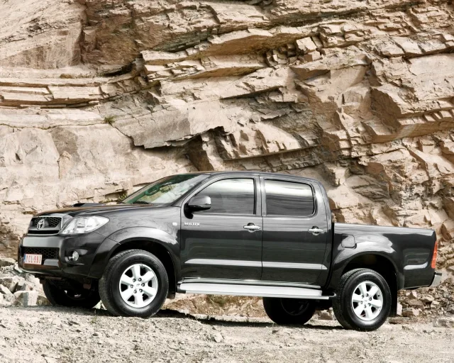 Toyota Hilux 2005 pickup — 21