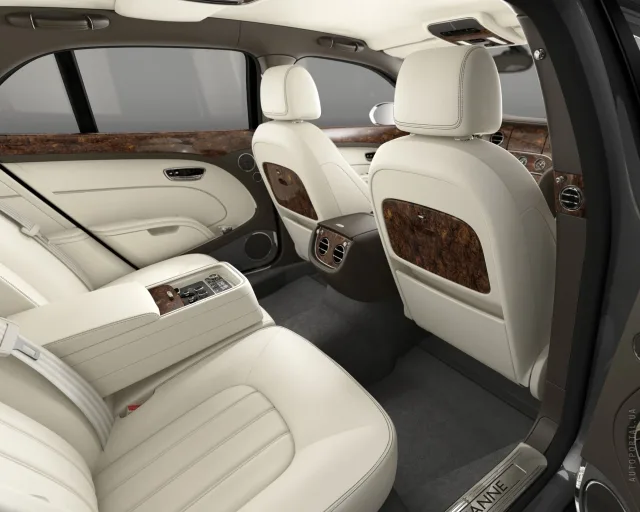 Bentley Mulsanne 2009 седан — 3
