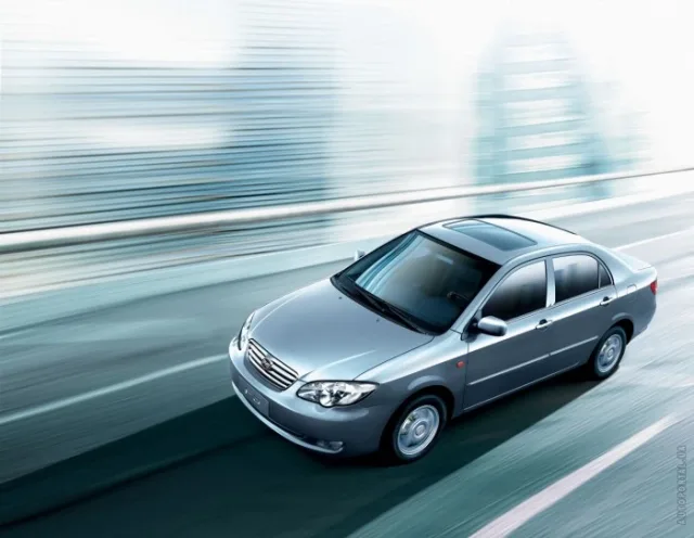 BYD F3 седан — 3