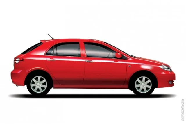 BYD F3R 5-дверний хетчбек — 6