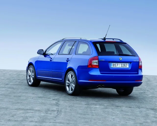Skoda Octavia Combi RS універсал — 14