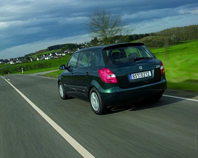 Skoda Fabia 1.4 MT Classic — 3