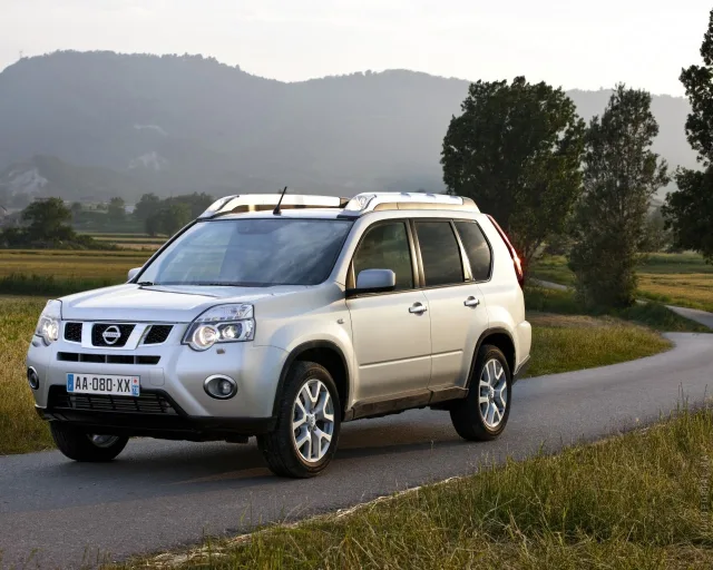 Nissan X-Trail 2.5 AT LE-DE — 8