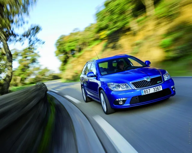 Skoda Octavia Combi RS універсал — 7