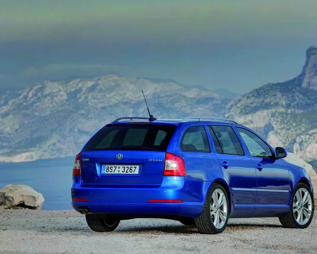 Skoda Octavia Combi RS універсал — 15