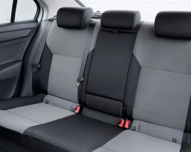 Skoda Rapid 1.2 TSI MT Active — 5