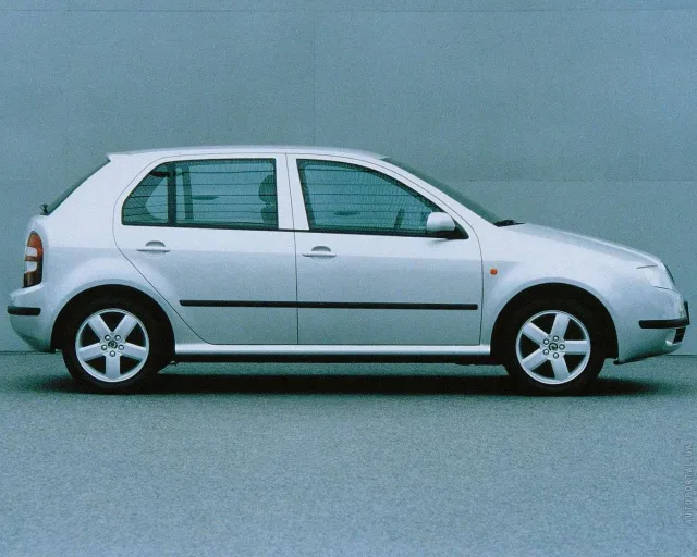 Skoda Fabia 2000 (Шкода Фабия) хэтчбек — 25