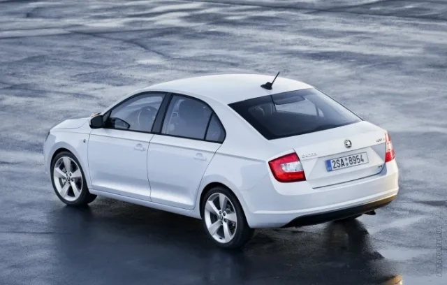 Skoda Rapid 1.2 TSI MT Active — 21