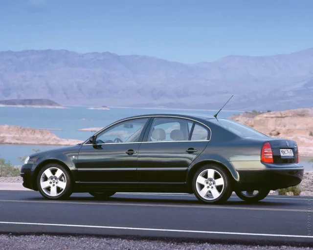Skoda Superb 2001 (Шкода Суперб) седан — 7