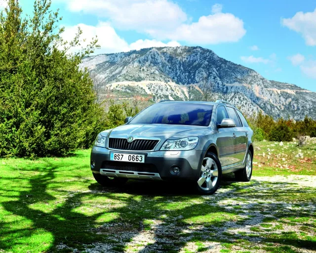 Skoda Octavia Scout універсал — 5