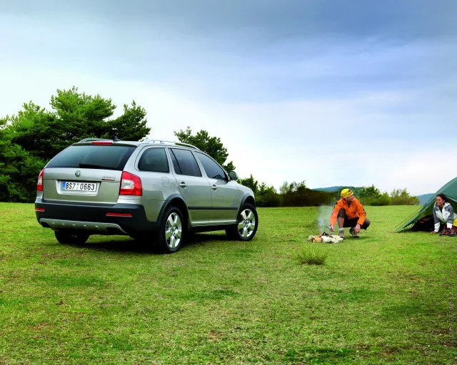 Skoda Octavia Scout універсал — 13