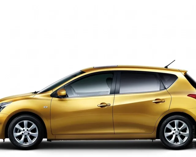 Nissan Tiida (Ниссан Тиида) 5-ти дверный хэтчбек — 11