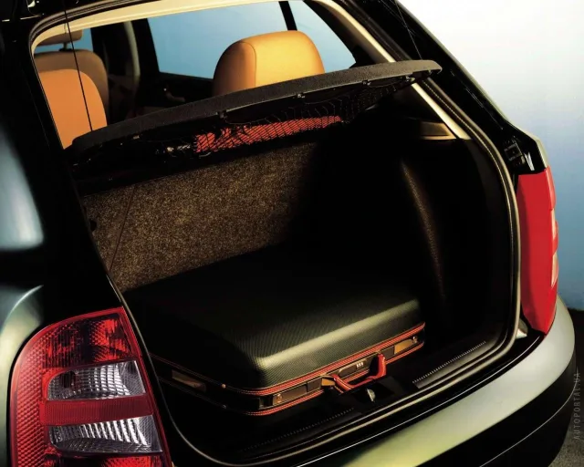Skoda Fabia 2000 (Шкода Фабия) хэтчбек — 10
