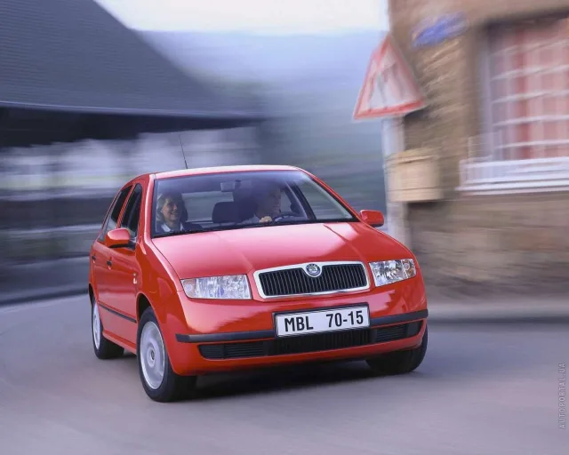 Skoda Fabia 2000 (Шкода Фабия) хэтчбек — 18