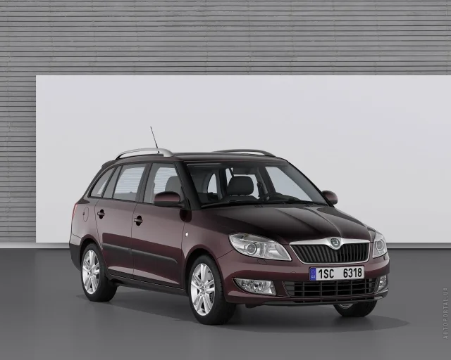 Skoda Fabia Combi 2010 універсал — 15