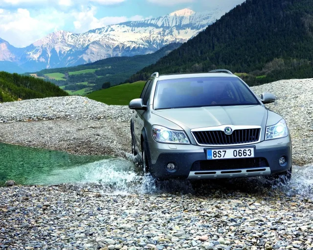 Skoda Octavia Scout універсал — 6