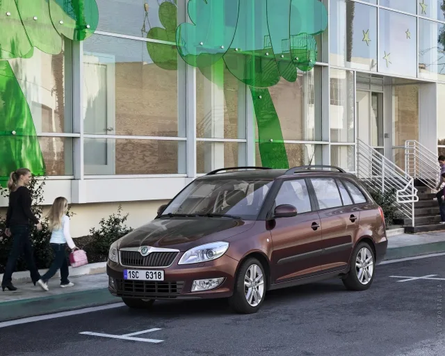 Skoda Fabia Combi 2010 універсал — 14