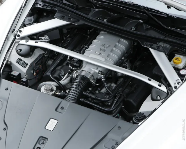 Aston Martin V8 Vantage Roadster S 4.7 AT — 2