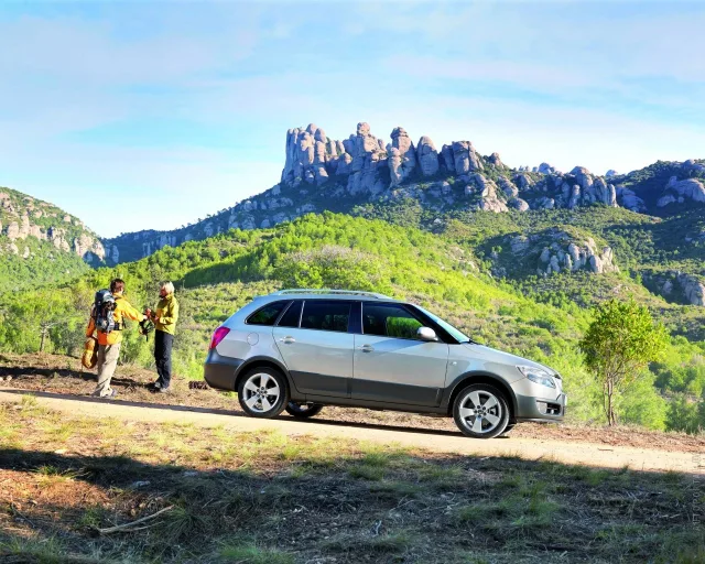 Skoda Fabia Scout 2008 універсал — 13