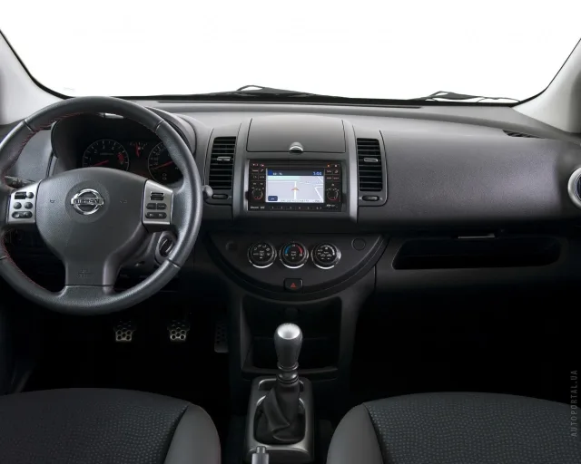 Nissan Note 1.6 AT Silver Edition — 12